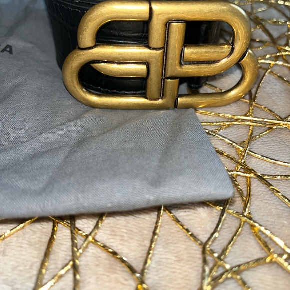 Designer Belt - Picture 2 of 2